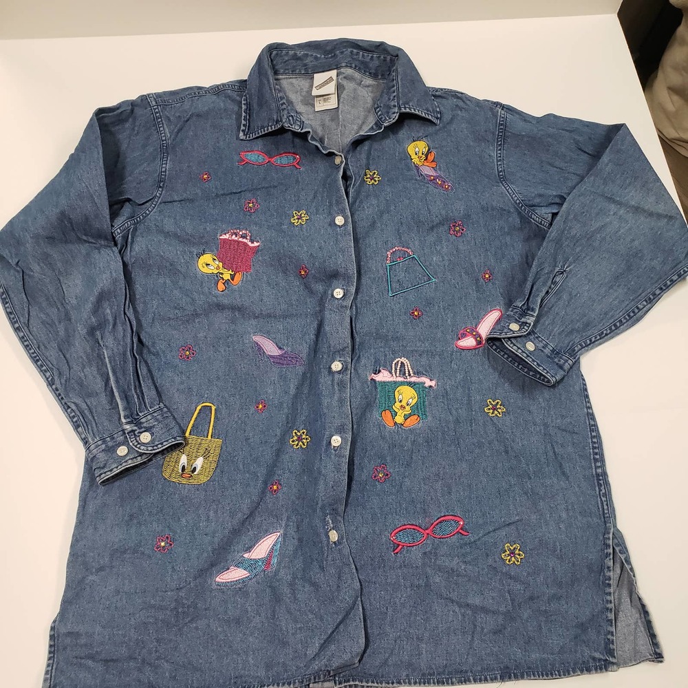 Warner Brothers Studio Denim Tweety Embroidered Button Down Large Shirt